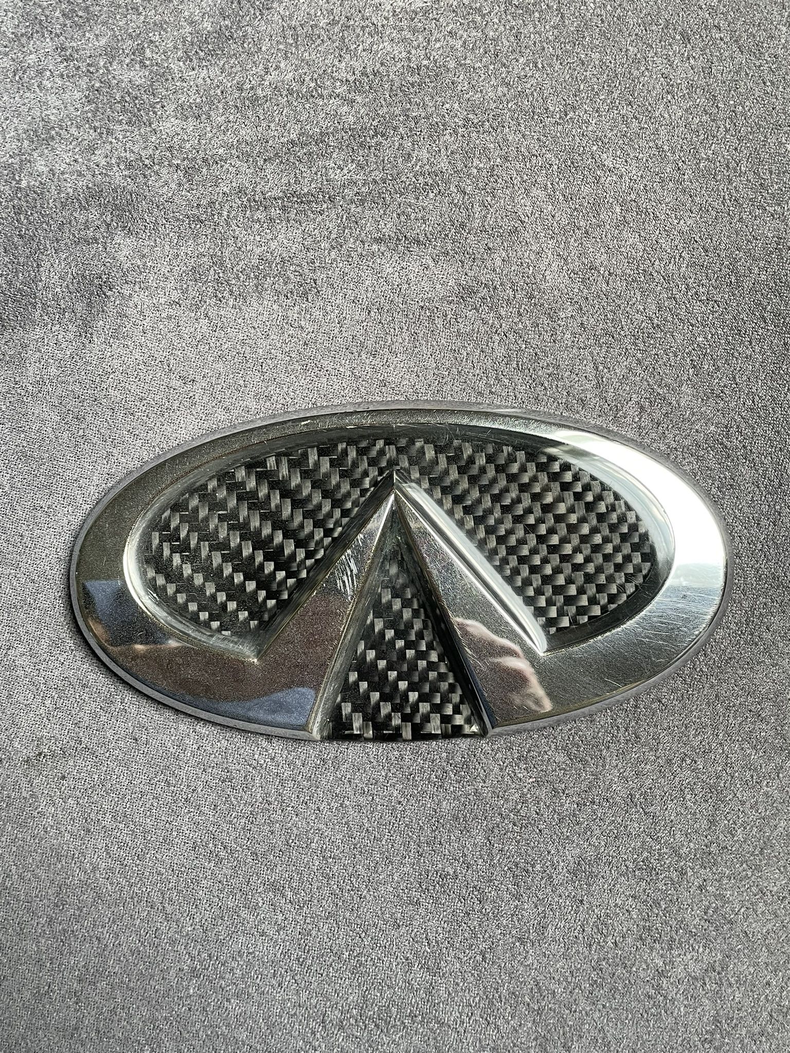 Real Carbon Fiber Infiniti Emblem