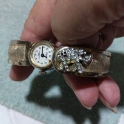 Ladora Ladies Watch Bracket 