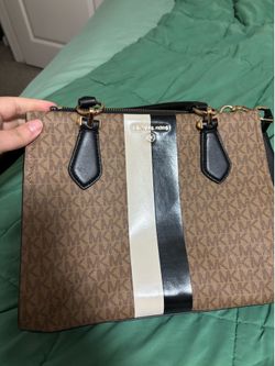 Micheal Kors Purse