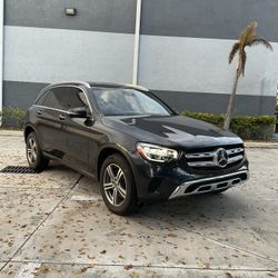 2022 Mercedes-Benz GLC 300
