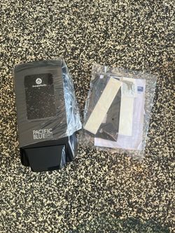 New GP Pro Pacific Blue Ultra Manual Soap & Sanitizer Dispenser (Black)