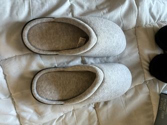 Women’s Slippers