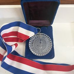 1984 Los Angeles Olympics Waterford Crystal Medallion