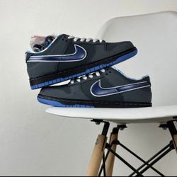 
Nike SB Dunk Low, Concepts Blue Lobster