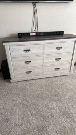 Dresser