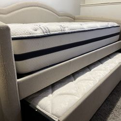 Twin Trundle Day Bed