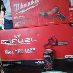 Milwaukee Hackzall And Prunning Saw 