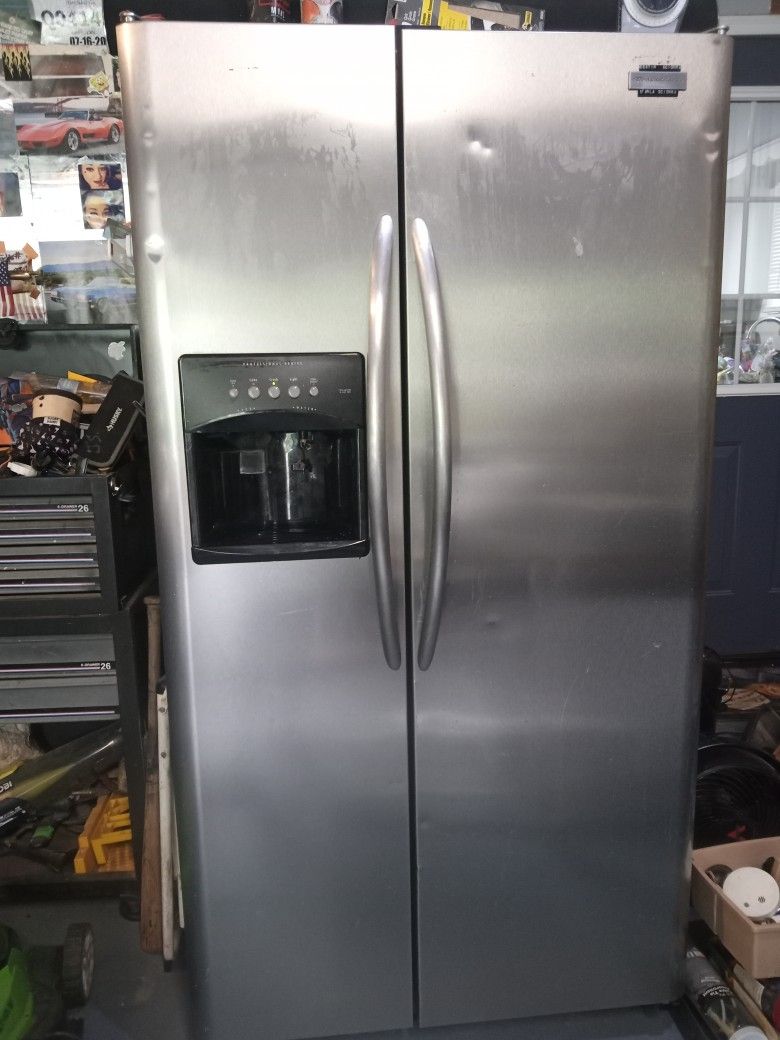Frigidaire Refrigerator