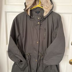 Chamarra Con Gorro Y Lana Por Dentro Para Mujer Size XL