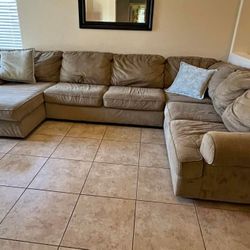 Beautiful U Shape Sectional 