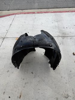 2022-25 Lucid Air  Front RH Fender Liner OEM