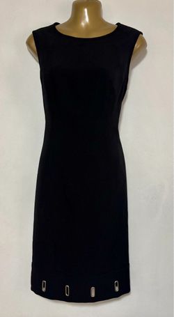 Black, Size 8, Anne Klein classic sleeveless sheath dress