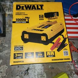 Dewalt 1000 Watts Inverter New