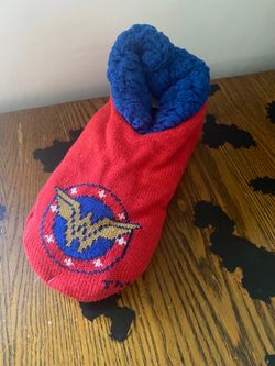 Wonder Woman Knit Slipper Sock