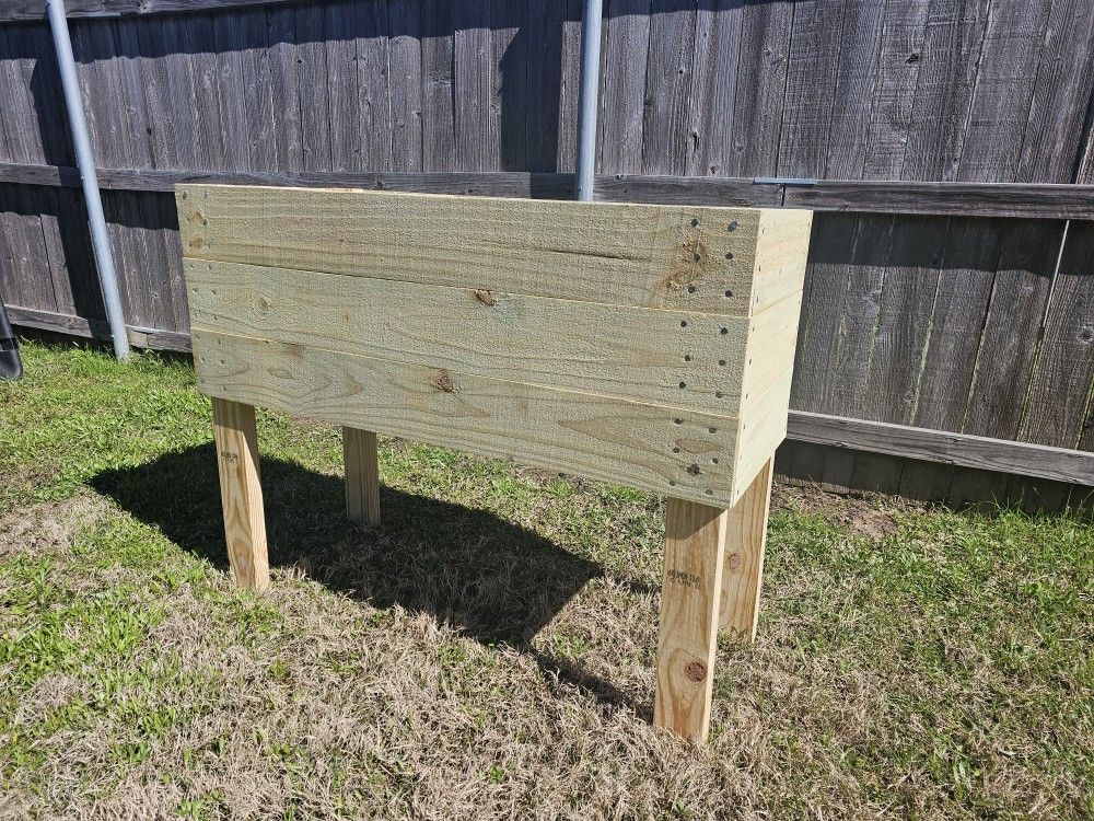 Planter box 46 Inches In Length 