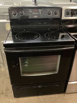 Maytag 30 in. 5.3 cu.ft. Glass Top Electric Range with Self Clean