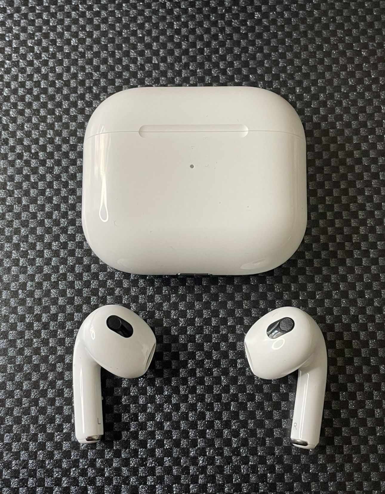 Air Pods Gen 3 