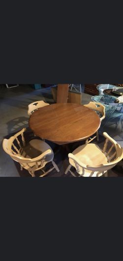 Kitchen Table And Chairs.