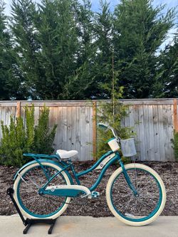 Huffy Women’s Deluxe 26” Cruiser Bike  Step Thru Bicycle Low Step Ladies Comfort