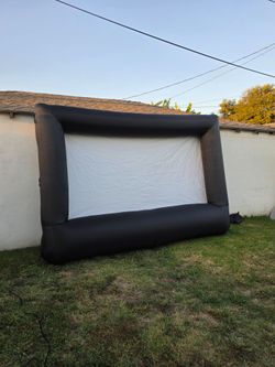 Inflatable screen outdoor and projector