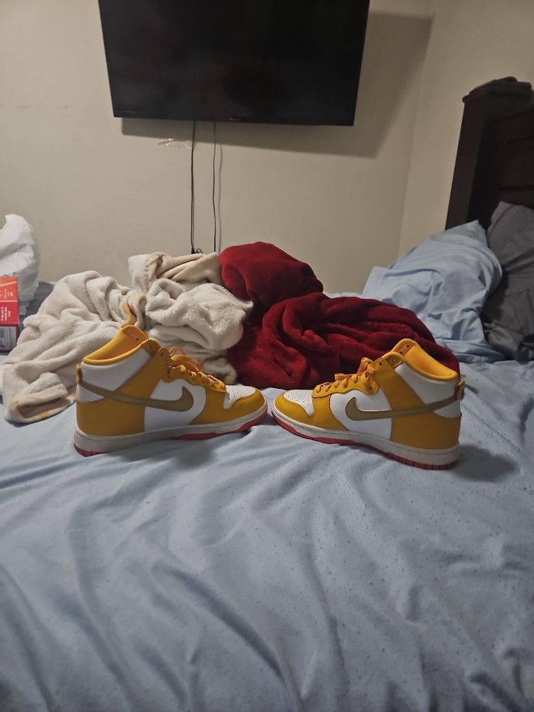 Nike Shoes 
