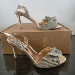 Badgley Mischka Remi Rennie Crystal Bow Satin Sandals Nude Heels 6.5