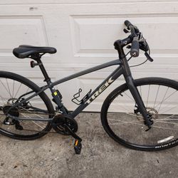 2022 Trek FX 1 Disc Hybrid Commuter Road Bike 