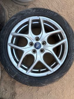 Ford focus  17 in wheel with tire