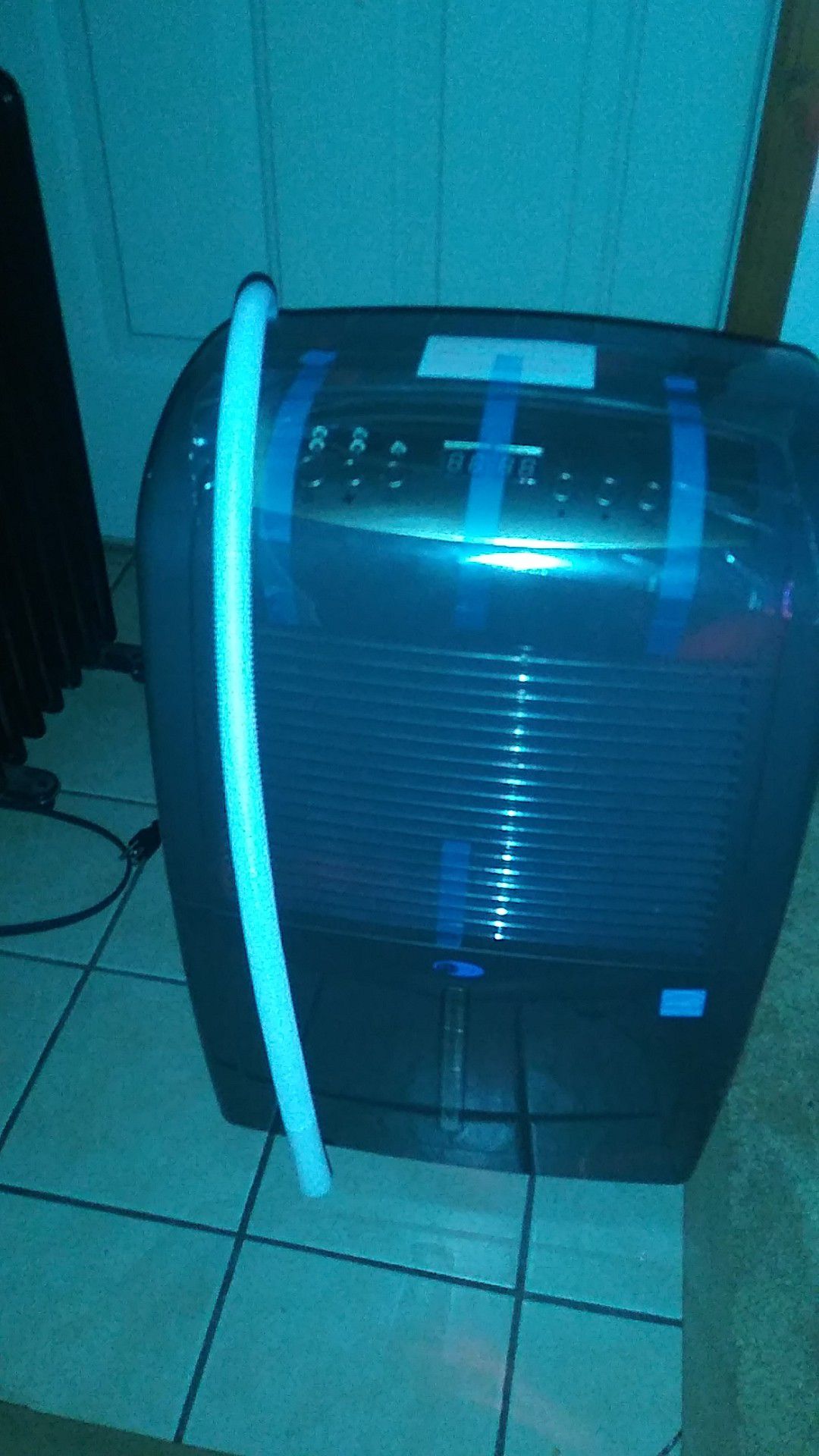 Dehumidifier. Make me an offer. Brand new. It was giving to me never used!