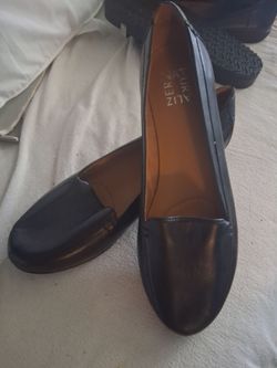 Naturalized Loafers Sz 9w