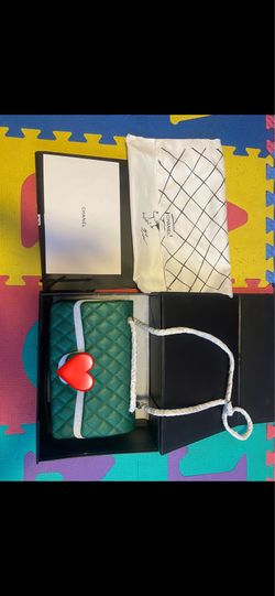 Green handbag!