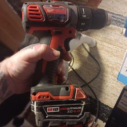 Milwaukee Drill With Battery!
