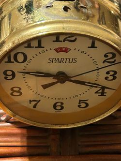 Spartus Wind-Up Clock
