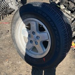 235 70 16 With Jeep Rim