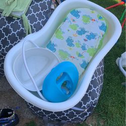 Baby Bathtub with sling and sprayer
