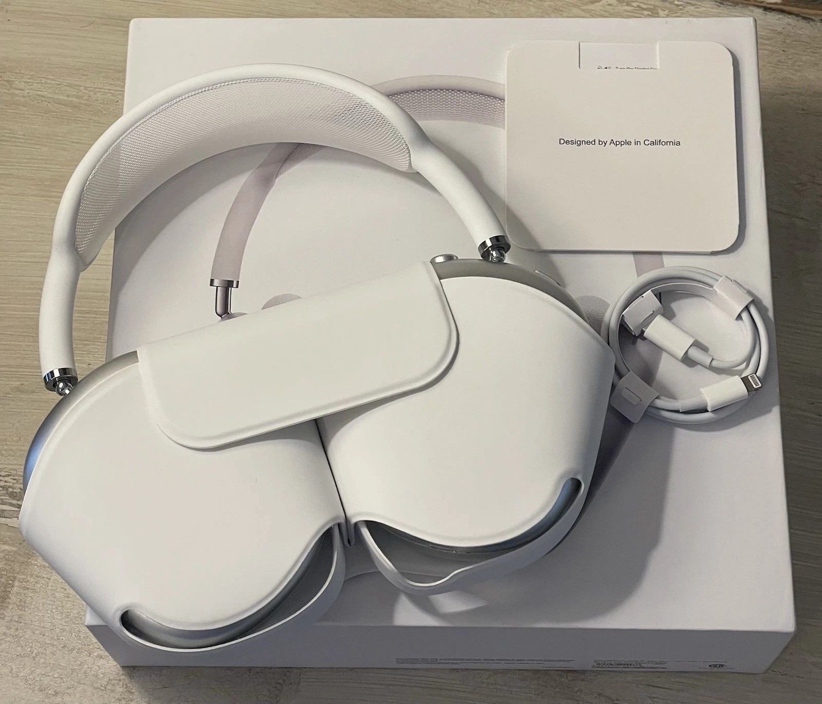 Apple AirPod Max silver