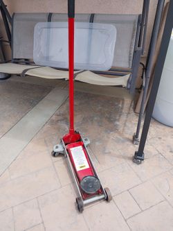 CAR JACK 2 1/4 TON EXCELLENT CONDITION LIGHTLY USED