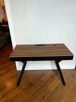 Modern Wood Top Desk with Cable Management