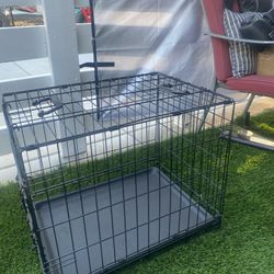 JAULA PARA PERRO MEDIANA EN MUY BUENAS CONDICIONES 