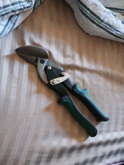 NEW RIGHT CUT AVIATION SNIPS