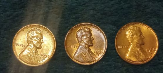 1st 59d is off the charts BRILLANT and clean. 2nd 59d is Brilliant Clean RED! 3RD 60D Extreme Brilliant RED. All 3 are GREAT COINS !