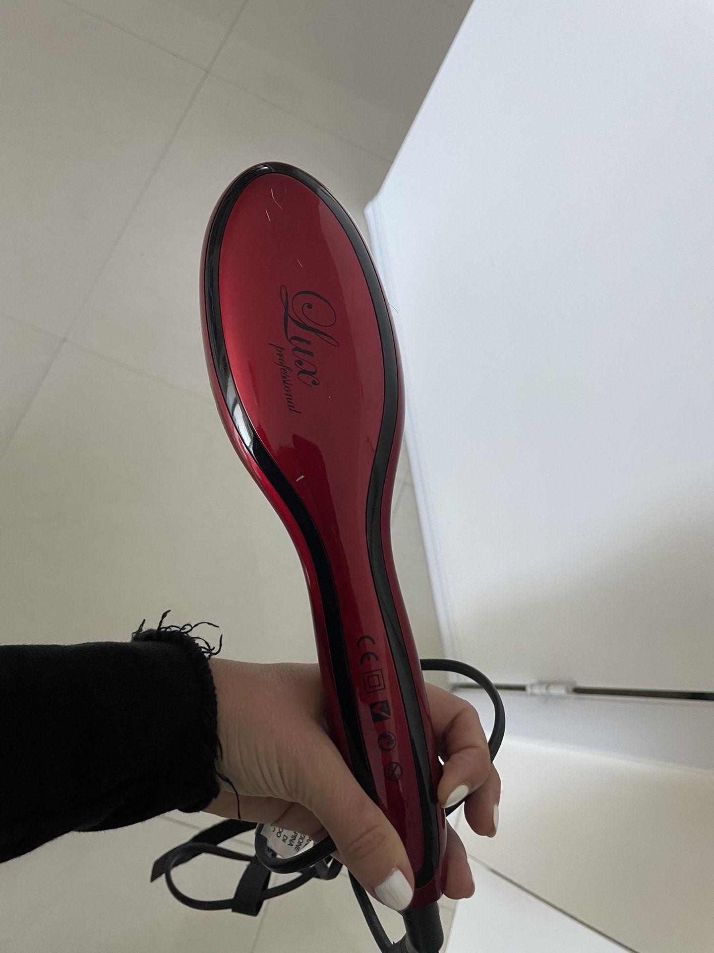 Used - Straightening Hot Brush - Lux Professional - Red