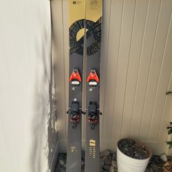 Armada Whitewalker 116 Freeride Powder Skis - 185cm Length - Salomon Sth 13 Bindings