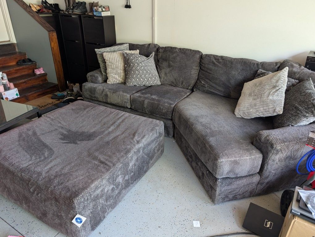 Gray Sectional Sofa with Oversized Cuddler And Ottoman – Rarely Use