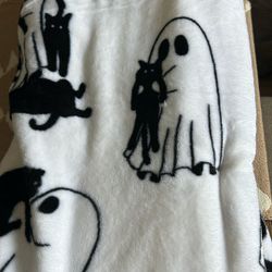 Ghost Hold A Cat Soft Blanket Twin XL 