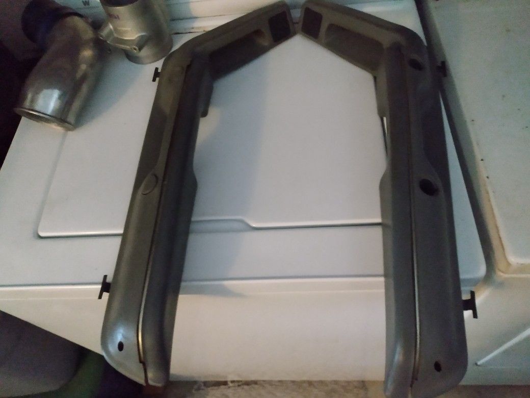 Mustang sedan, notch manual door armrests , very good condition!! Rare to find