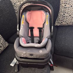Baby Trend CarSeat / Carrier 