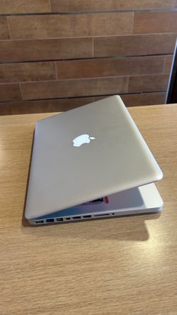 Apple MacBook Pro 13” i5/8GB/256GB SSD $140