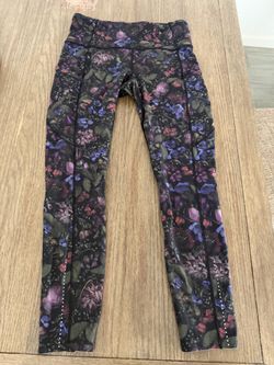 Lululemon size 8 leggings