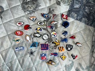 NFL FOOTBALL TEAM LOGOS Shoe Charms for CROCS ( 33 total )